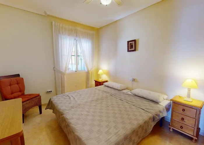 Immaculate With Sea Views! Casa vacanze